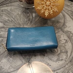 Fossil Teal Leather Zip Around Large Wallet Bag